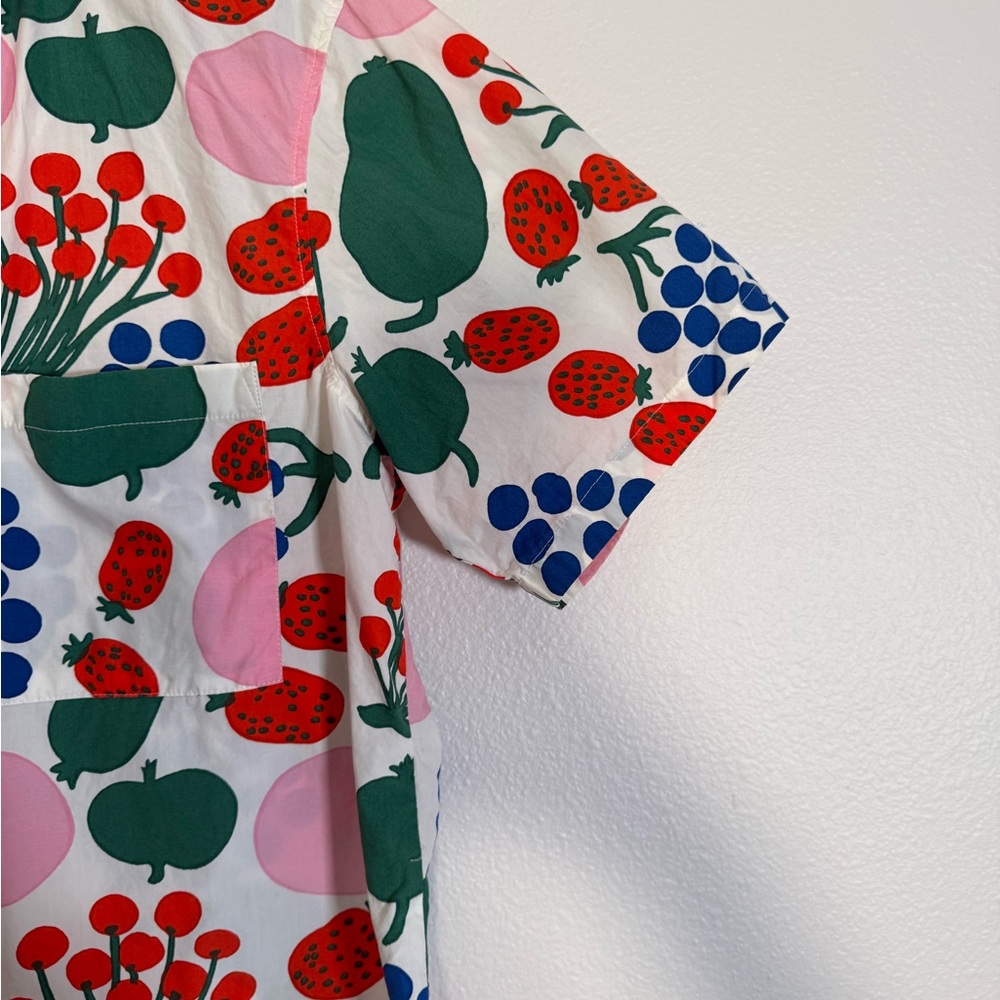 UNIQLO x Marimekko fruit print boxy short-sleeve button-up top SZ XS - Picture 6 of 6